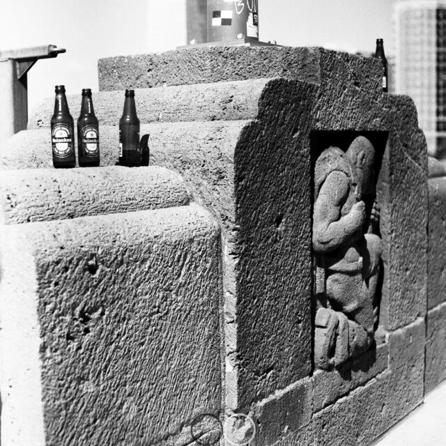 069-FFM Part 2
Alles analog, alles schön.
#analoguephotography #filmisalive #filmisnotdead #frankfurtammain #osthafen #bockenheim #frankfurtplacetobe #forguelsenwent #shootfilmnotbullets #stopwar